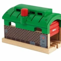 Alternative view of BRIO TRAIN GARAGE