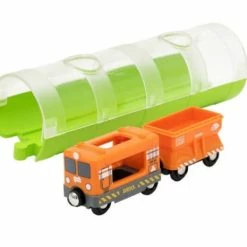Alternative view of BRIO TRAIN CARGO TRAIN AND TUNNEL