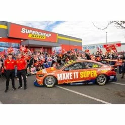 Alternative view of 1:18 HOLDEN ZB 888 BATHURST 22 LOWNDES