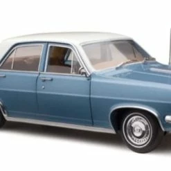 1:18 HOLDEN HR PREMIER HACIENDA BLUE