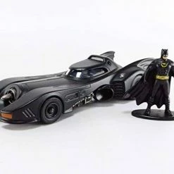 D/C 1:32 BATMAN 1989 BATMOBILE MOVIE