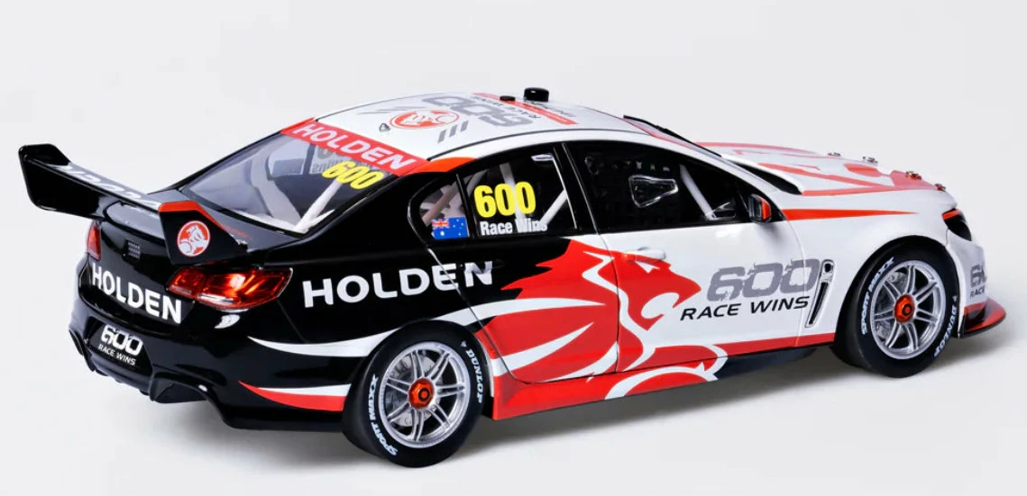 1:18 HOLDEN VF COMMODORE 600 RACE WINS 6 1:18 HOLDEN VF COMMODORE 600 RACE WINS - Image 4