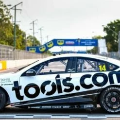 1:43 HOLDEN ZB #14 BJR TOOLS HAZELWOOD